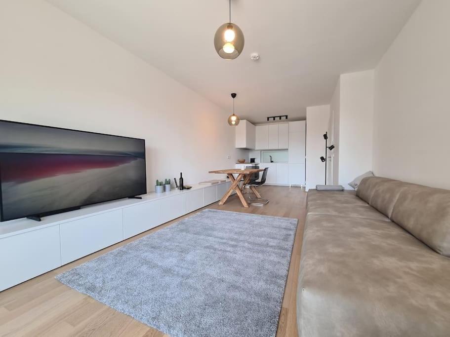Neu, Zentral, Schoen, Bergblick, Suedterrasse 弗赖拉辛 外观 照片